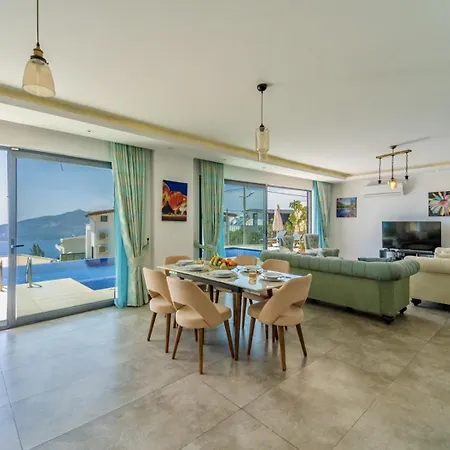 Вилла 4 Bedroom Sea View In Kalkan *