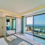 4 Bedroom Sea View In Villa
