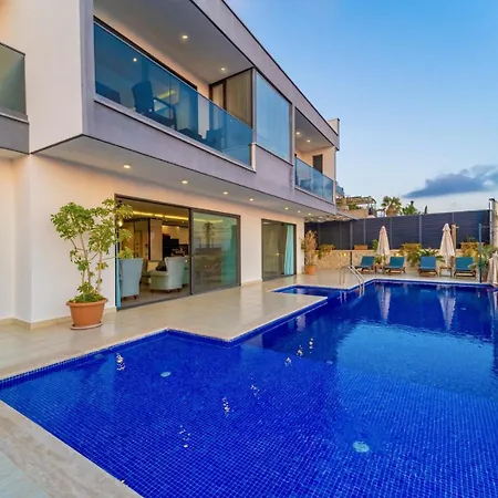 4 Bedroom Sea View In Kalkan ヴィラ *