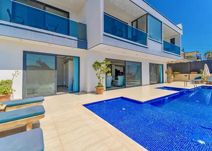 4 Bedroom Sea View In Kalkan 卡斯