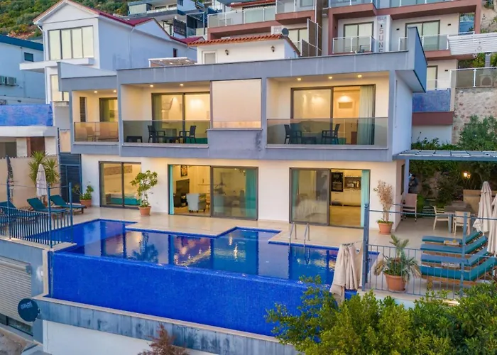 4 Bedroom Sea View In Kalkan 卡斯