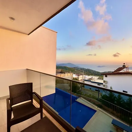 4 Bedroom Sea View In Kalkan Kaş